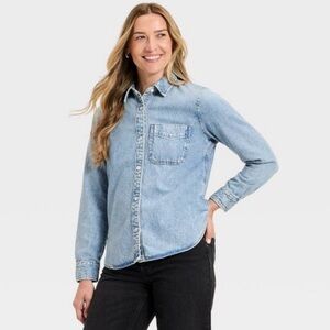 Casual Denim Shirt and Black Pants Outfit